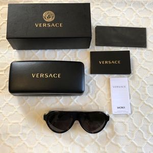 ❗️SOLD❗️Authentic Versace sunglasses